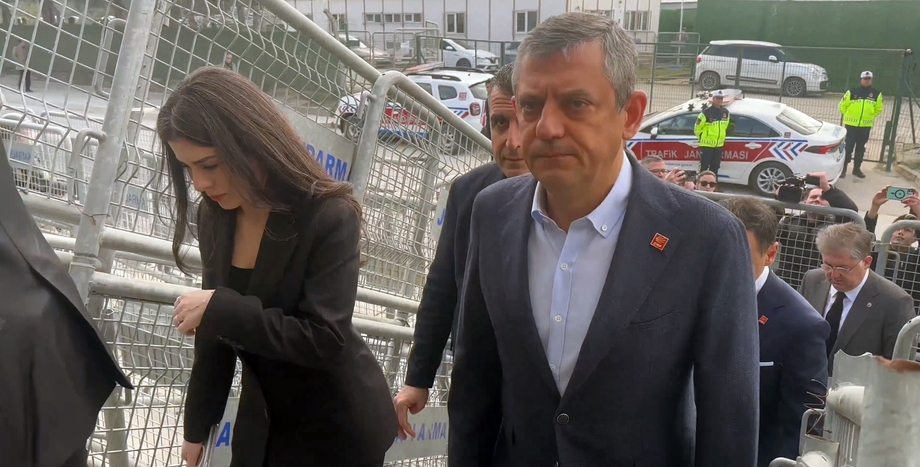 CHP Lideri Özgür Özel: "Türkiye'nin Gözünün İçine Baka Baka Diyorum Ki Bu Dava Bir Kumpas Davasıdır"