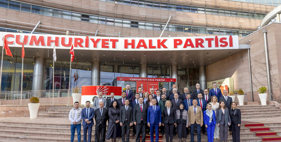 CHP Genel Başkanı Özgür Özel, Kuzey Makedonya’dan THP Heyeti ile Bir Araya Geldi