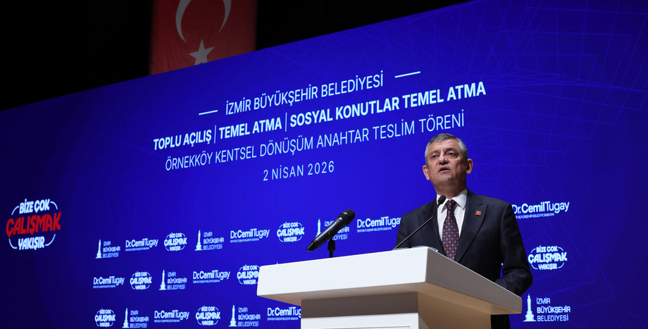 CHP Lideri Özgür Özel: “İzmir AK Parti’de Olsaydı; Karşıyaka İskelesi TÜGVA’da, Asansör Okçuluk Vakfı’nda Olacaktı”