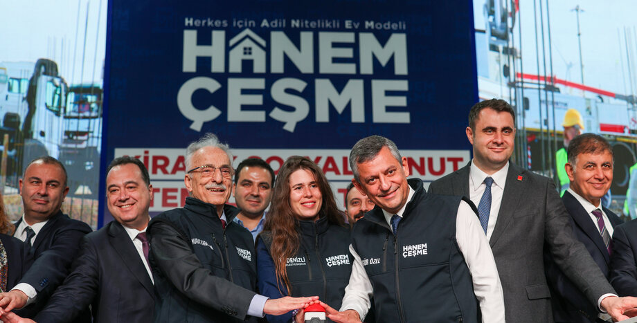 CHP Lideri Özgür Özel: “TOKİ’ye 120 Bin Sosyal Konut Hedefi Koyacağız, Kirası Hane Gelirinin Yüzde 25’ini Geçmeyecek”