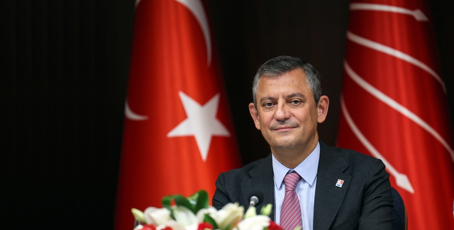 CHP Genel Başkanı Özgür Özel’den Fenerbahçe Opet’e Tebrik: “Gurur Duyduk”