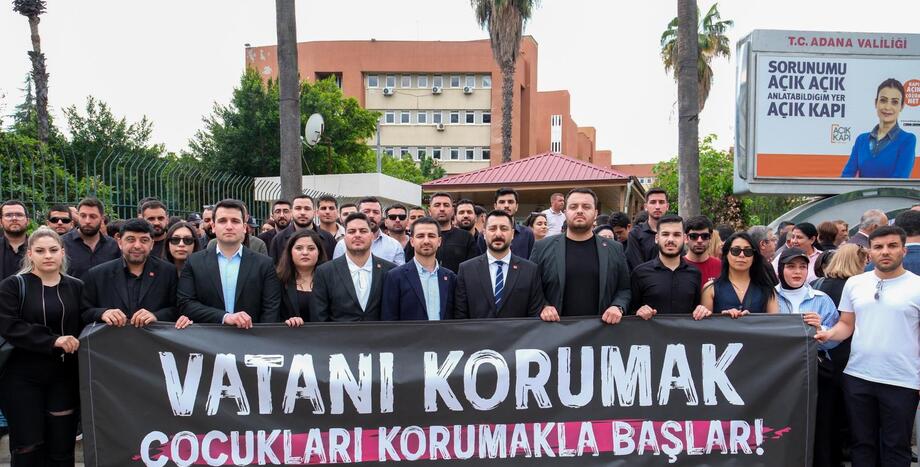 23 Nisan’da CHP Gençliği 81 İlde yürüdü: “Vatanı Korumak Çocukları Korumakla Başlar”