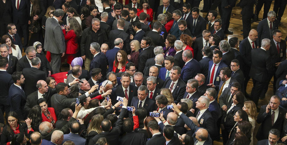 CHP Lideri Özgür Özel, 23 Nisan Ulusal Egemenlik ve Çocuk Bayramı Resepsiyonuna Katıldı