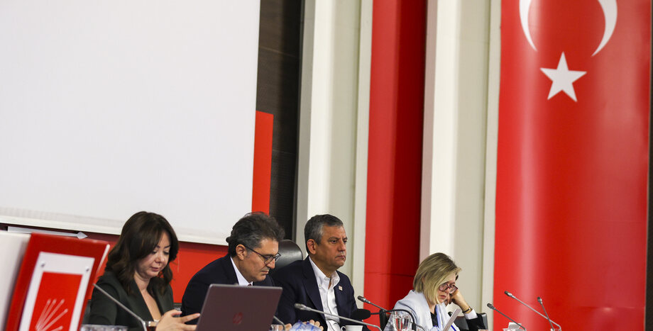 Cumhuriyet Halk Partisi Genel Başkanı Özgür Özel, Parti Meclisi Toplantısına Başkanlık Etti