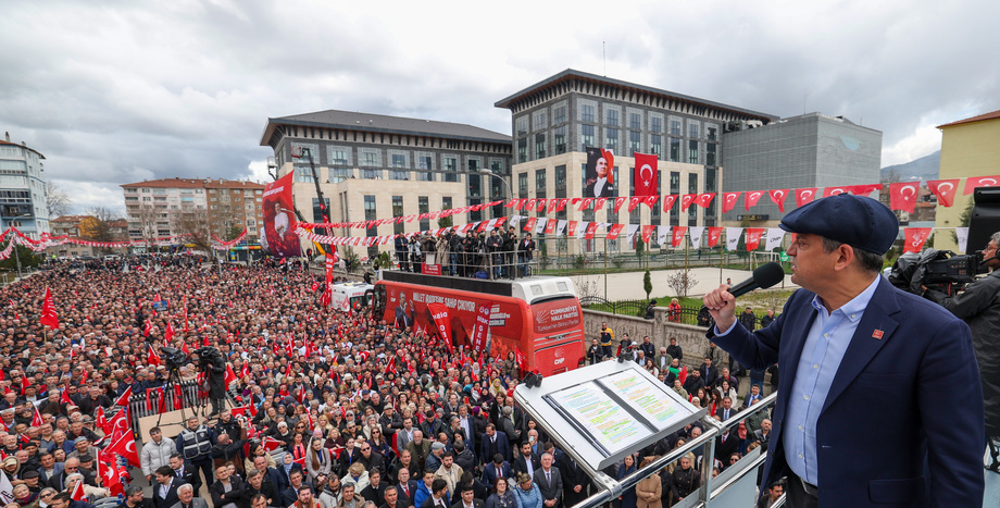 CHP Lideri Özgür Özel: Dünyanın Başka Yerinde Kibrit Çöpüm Yok, Erdoğan Ya Da Evlatlarının ABD’de Mülkü Var Mı, Yok Mu?