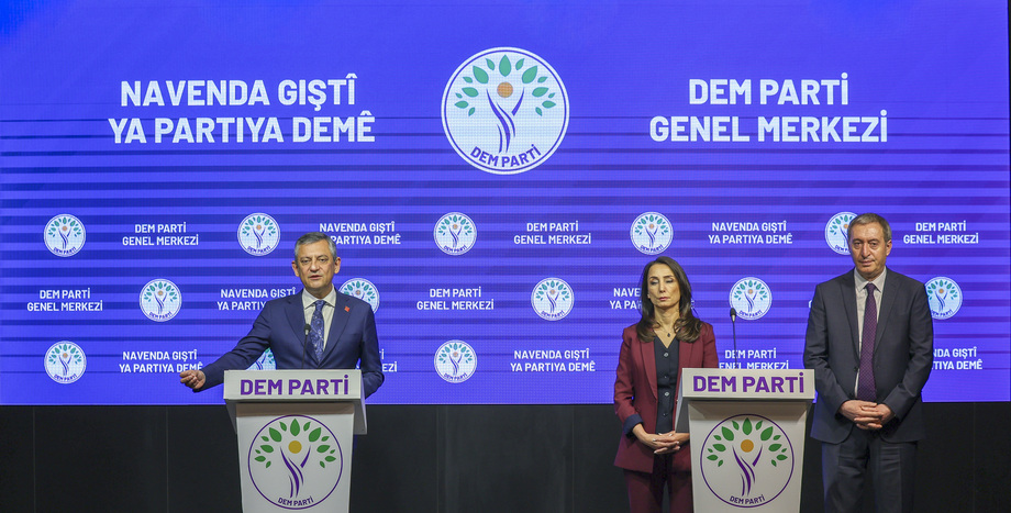 CHP Genel Başkanı Özgür Özel: “TBMM’nin Bir An Önce Boşalan Sandalyeler İçin Ara Seçim Kararı Alması Zorunluluktur”