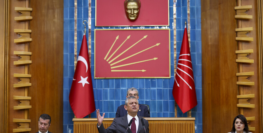 CHP Lideri Özgür Özel: “‘Ben Kaçmam, Uğraşanı Pişman Ederim’ Diyen Bir Hadsiz Başınızın Belasıdır”
