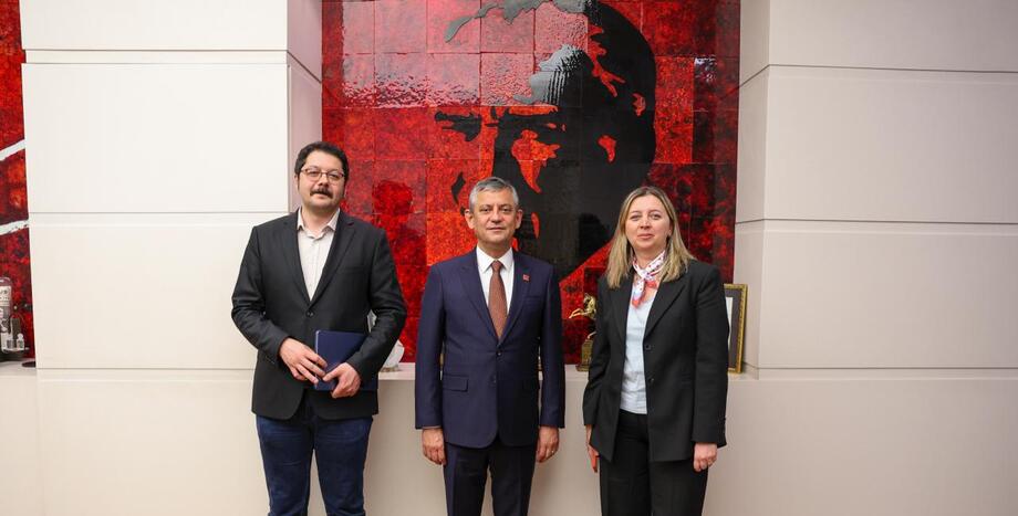 CHP Lideri Özgür Özel Gazete Pencere'ye Konuştu: Ak Toroslar Çetesi - Butlan İttifakı'na Meydan Okuyorum!