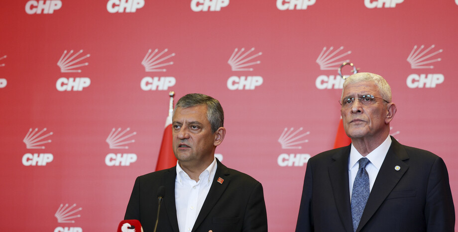CHP Genel Başkanı Özgür Özel: “Baba Ocağımıza Sahip Çıkacağız; Bayram Boyunca Genel Merkezimizdeyiz”