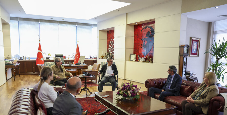 CHP Lideri Özgür Özel, SDD Başkanı Sami Doğan ve Beraberindeki Heyetle Bir Araya Geldi
