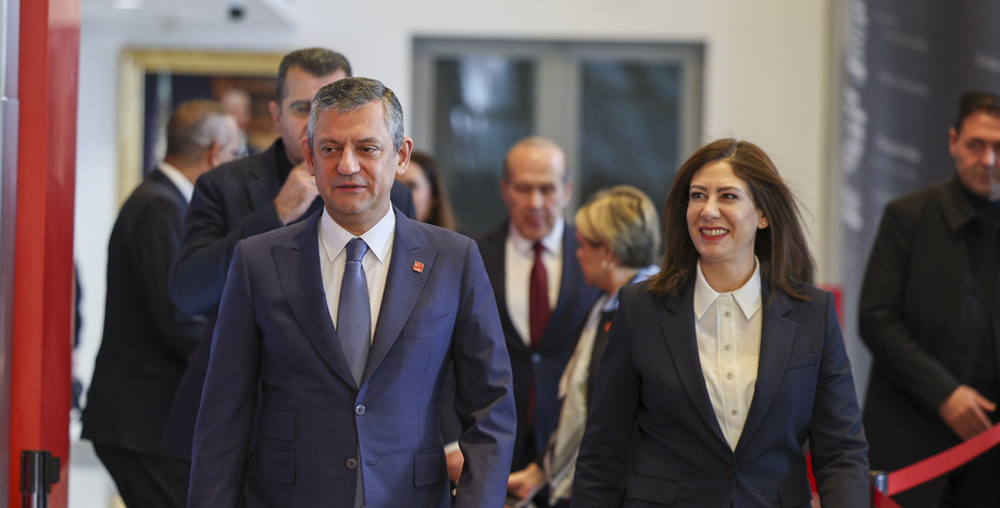 CHP Lideri Özgür Özel, KKTC Cumhuriyetçi Türk Partisi Genel Başkanı Sıla Usar İncirli ile Görüştü