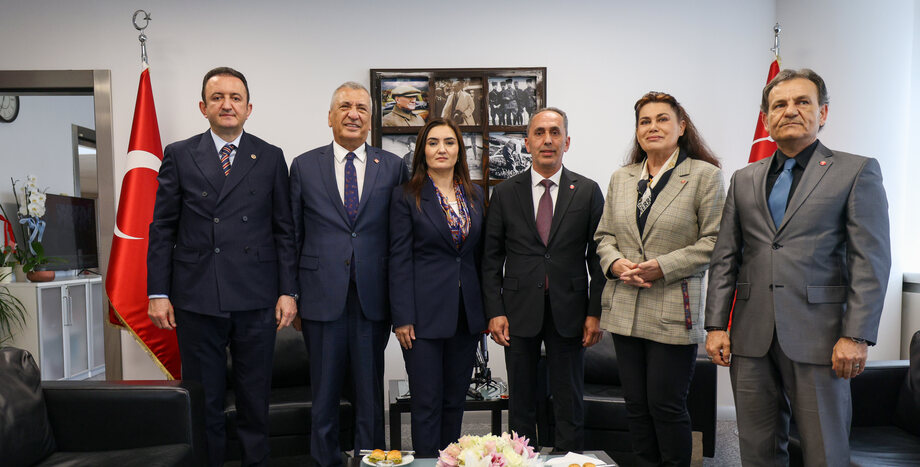 CHP Heyeti; Adalet, DEVA, Gelecek, Vatan ve Yeniden Refah Partileri Heyetleri ile Bayramlaştı