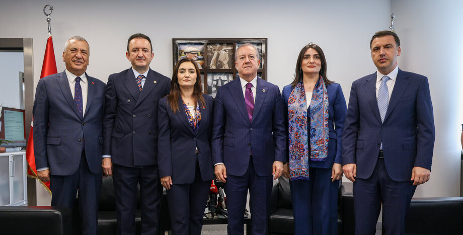 CHP Heyeti; BBP, DP, MHP, SP ve Anahtar Parti ile Bayramlaştı