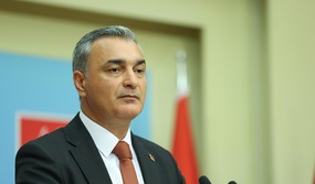Müslim Sarı CHP MYK açıklaması,okullarda temizlik ve yemek CHP belediyeleri,benzin vergi yükü CHP eleştirisi,CHP temyiz başvurusunu geri çekti kurultay,asgari ücret ve emekli maaşı zam talebi CHP,Müslim Sarı benzin fiyatları açıklaması,Türkiye dünyanın en pahalı benzini,benzin ve motorin zamları