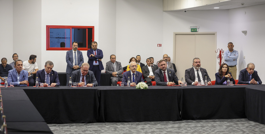 Kemal Kılıçdaroğlu İzmir ESBAŞ ziyareti,CHP lideri Ege Serbest Bölge buluşması,Kılıçdaroğlu Milli Bilinç ve Güçlü Türkiye Buluşması,Utku Gümrükçü Faruk Güler ESBAŞ,Kılıçdaroğlu İzmir ziyareti