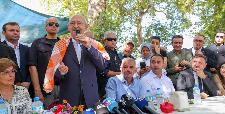 Kemal Kılıçdaroğlu Buca Kaynaklar Köyü,CHP Kılıçdaroğlu Buca köy ziyareti,Kılıçdaroğlu sosyal devlet açıklaması,Kaynaklar Köyü kahvaltı buluşması Kılıçdaroğlu,CHP İzmir köylü buluşması