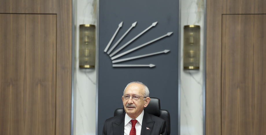 CHP Genel Başkanı Kemal Kılıçdaroğlu, DEM Parti Eş Genel Başkanları Bakırhan ve Hatimoğulları'nı Tebrik Etti