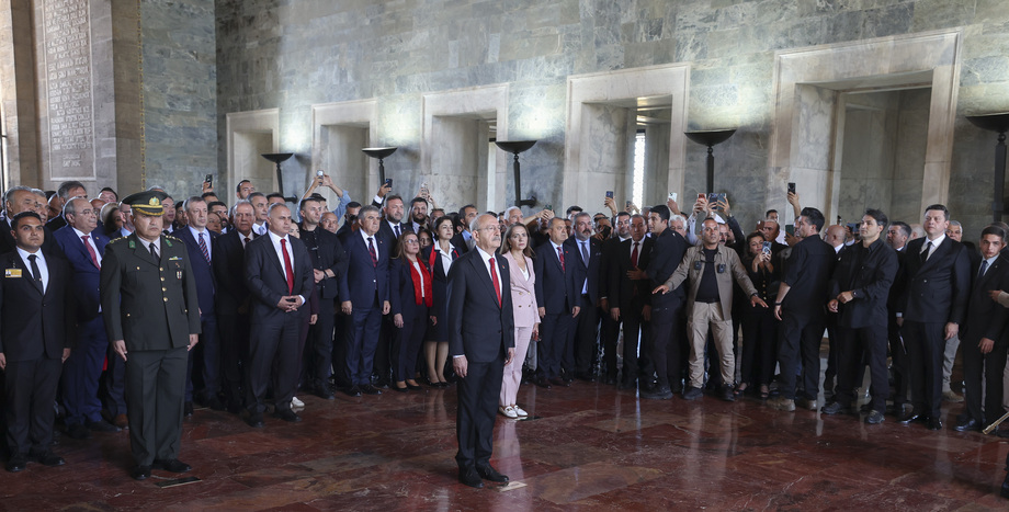Kemal Kılıçdaroğlu Anıtkabir ziyareti,CHP 103. kuruluş yıl dönümü, Kılıçdaroğlu Anıtkabir Özel Defteri mesajı,CHP 9 Eylül Anıtkabir töreni,Kılıçdaroğlu İsmet İnönü mozolesi