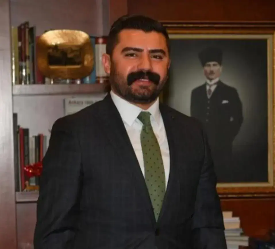 İlhan Kat