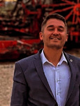 ZAFER  ŞAHİN